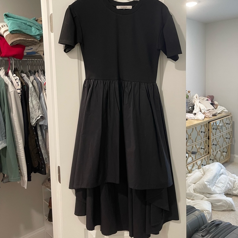 Black dress - Picture 6 of 7